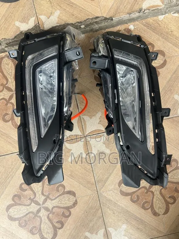 Hyundai Tucson 2019 2020 Foglight and Cover Set · Photo 1