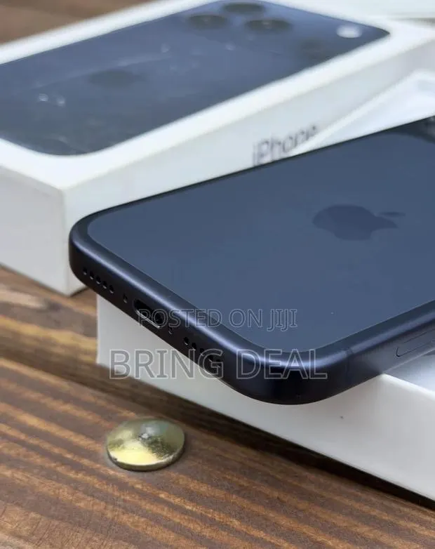 Apple iPhone 17 Pro 256 GB Blue · Photo 1