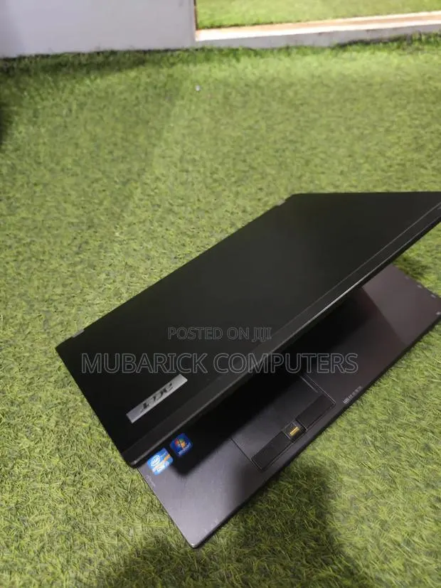 Laptop Acer TravelMate TimelineX 8573T 8GB Intel Core i5 HDD 500GB