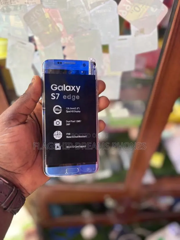 Samsung Galaxy S7 edge 32 GB Gold · Photo 1