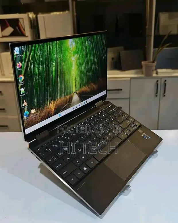 New Laptop HP Spectre 16GB Intel Core i7 SSD 512GB · Photo 1