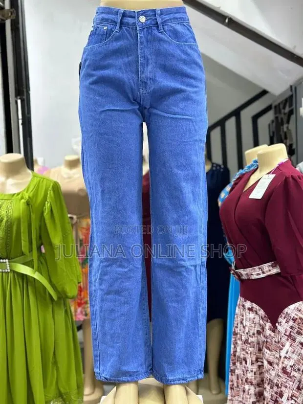 Ladies Cargo Trousers · Photo 1
