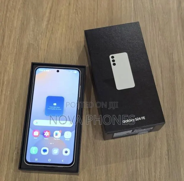 New Samsung Galaxy S24 FE 256 GB White · Photo 1