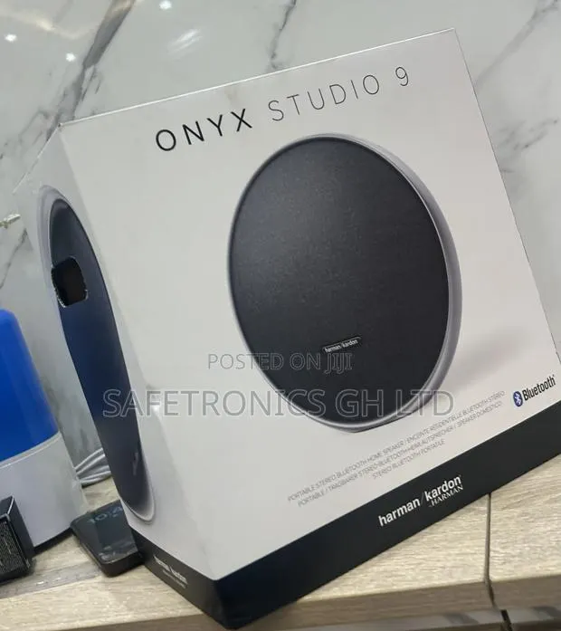 Classic Bass-Line Harman Kardon Onyx Studio 9 Speaker · Photo 1