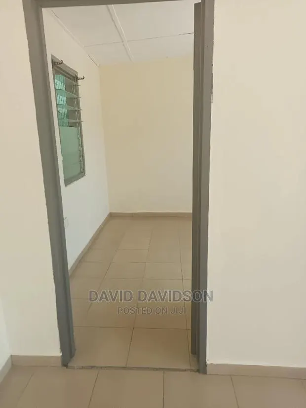 1bdrm Apartment in Chamber And Hall, Tema Metropolitan for rent · Photo 1