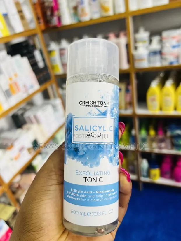 Creightons Salicylic Acid Toner · Photo 1