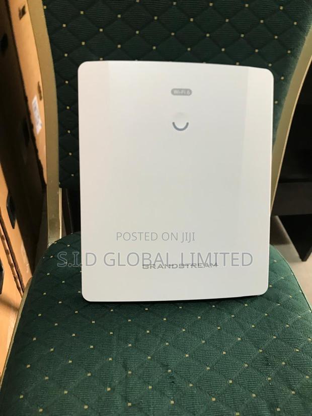 Grandstream Ax6000 Gwn7664elr Outdoor Wi-fi 6 Access Point · Photo 1