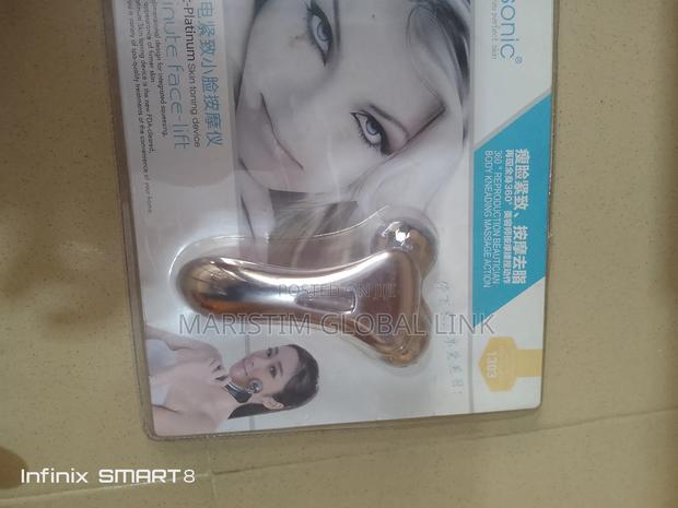 Body Kneading Massager · Photo 5