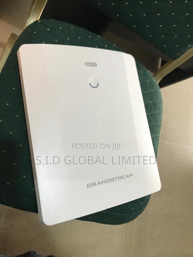 Grandstream Ax6000 Support For 512 Simultaneous Wi-fi Client Devices · Photo 1