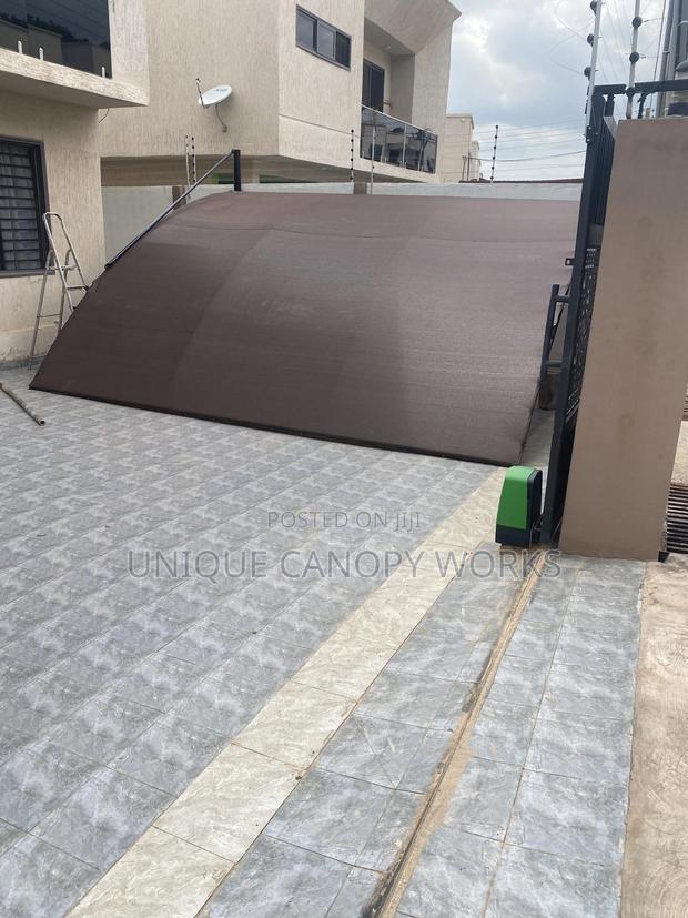Free Roll Car Canopies · Photo 5