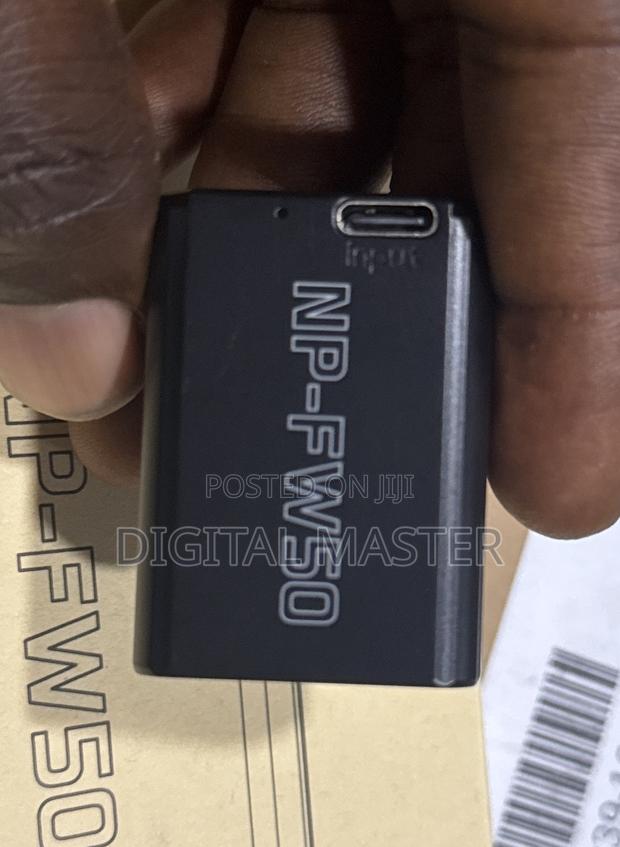 Np-fw50 Usb-c Rechargeable Li-ion Camera Battery (7.2v 1500mah 10.8wh) · Photo 1