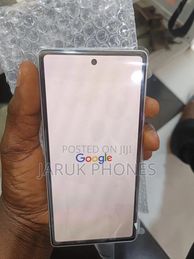 Google Pixel 7a 128 GB White · Photo 3