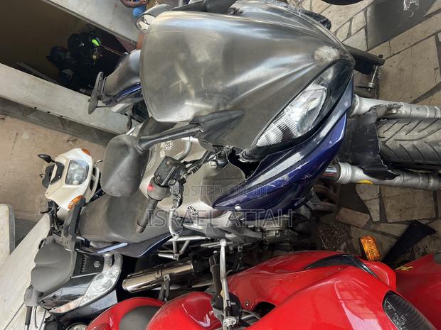 Yamaha FZ 2010 Silver · Photo 2