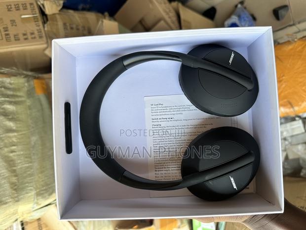 Bose 700 Headphone · Photo 2