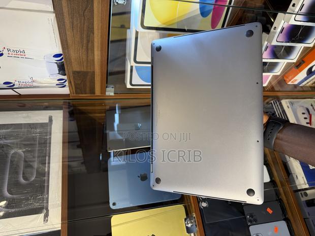 Laptop Apple MacBook Pro 2019 32GB Intel Core i7 SSD 512GB · Photo 4