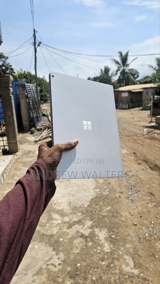 New Laptop Microsoft Surface Book 8GB Intel Core i5 SSD 256GB · Photo 4