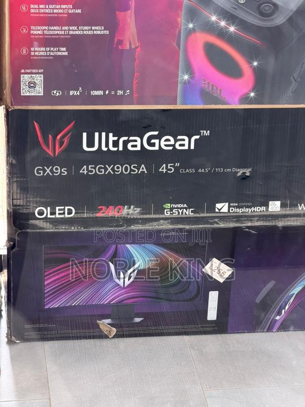 Lg - Ultragear 45" Oled QHD 240hz Curved Monitor · Photo 1