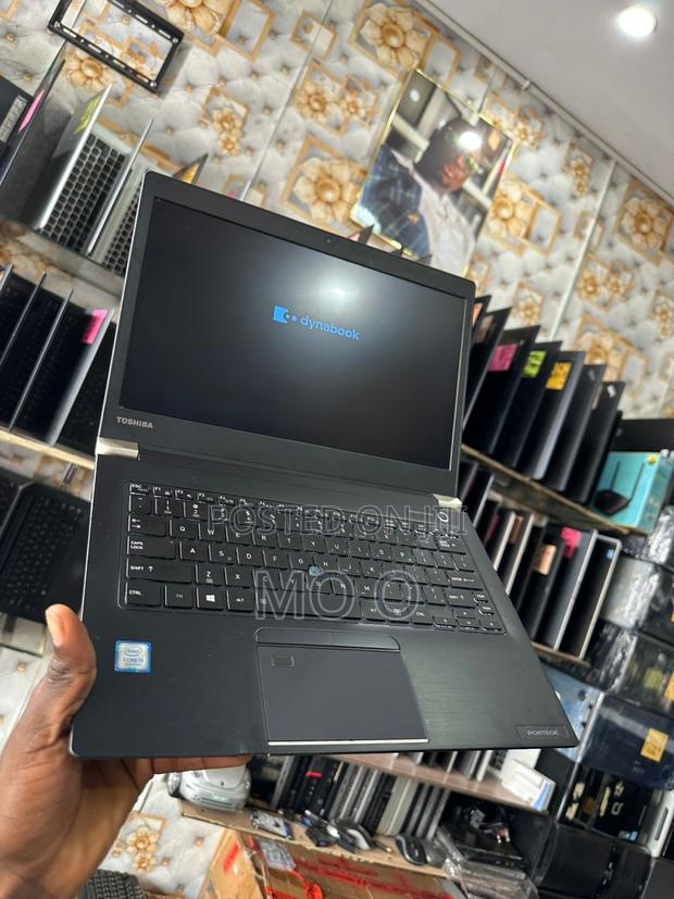 Laptop Toshiba X30 8GB Intel Core I5 SSD 256GB · Photo 4