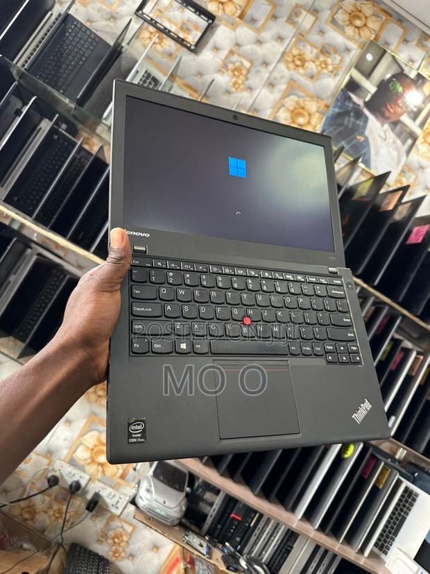 Laptop Lenovo ThinkPad X240 8GB Intel Core i5 HDD 500GB · Photo 3