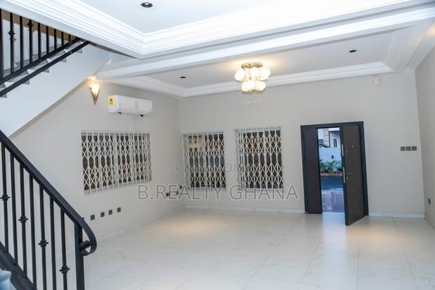 4bdrm House in Cantonments for rent · Photo 3
