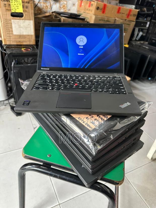 Laptop Lenovo ThinkPad X240 8GB Intel Core i5 HDD 500GB · Photo 3