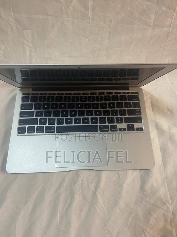 Laptop Apple MacBook Air 2015 8GB Intel Core i5 SSD 256GB · Photo 6