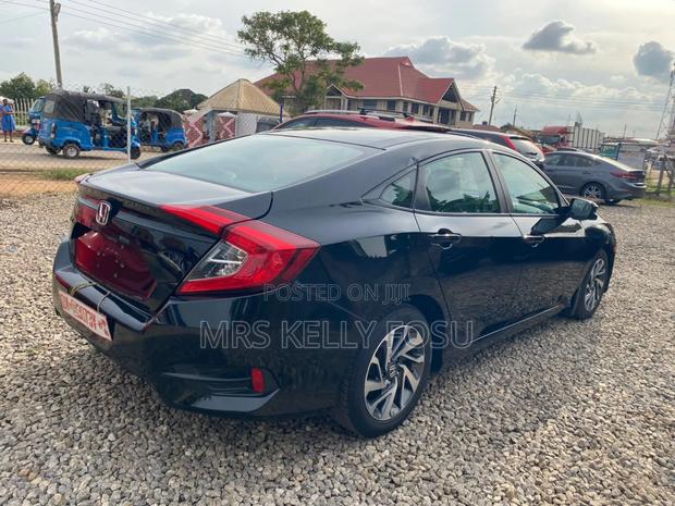 Honda Civic LX 4dr Sedan (2.0L 4cyl) 2016 Black · Photo 3