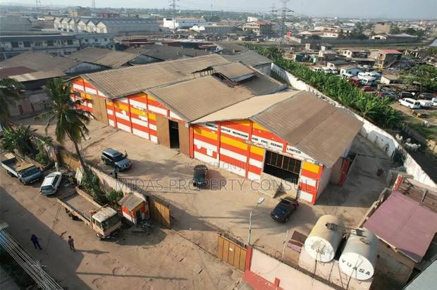 2500sqm Warehouse for Sale at Accra Central Graphic Road · Photo 1