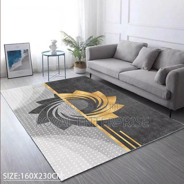 Good Quality Area Rugs Crystal Velvet Floor Mat (160/230cm ) · Photo 1