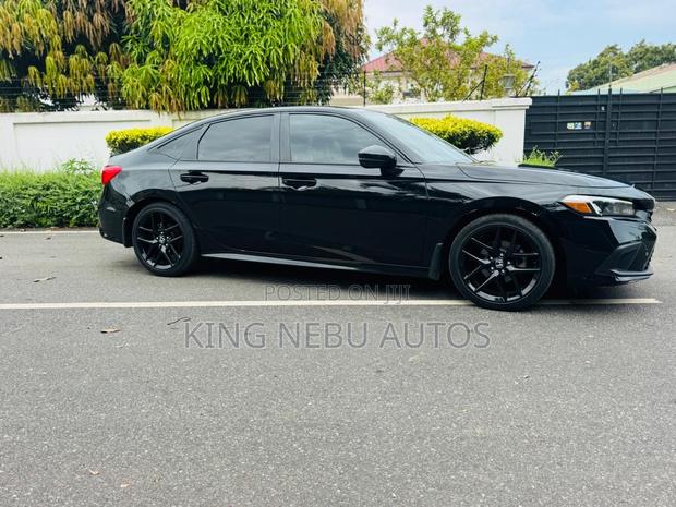 Honda Civic Sport CVT 2024 Black · Photo 5