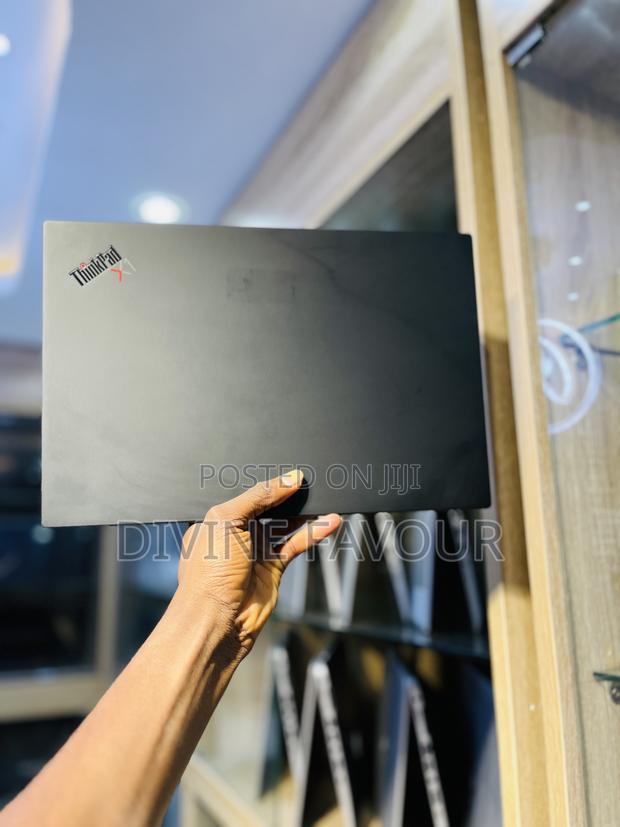 Laptop Lenovo ThinkPad X1 Carbon 16GB Intel Core I7 SSD 512GB · Photo 1
