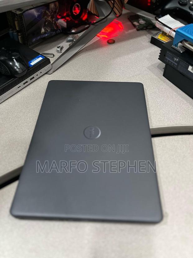 New Laptop Dell Vostro 14 3000 8GB Intel Core I3 SSD 256GB · Photo 3