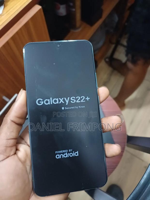New Samsung Galaxy S22+ 5G 256 GB Blue · Photo 1