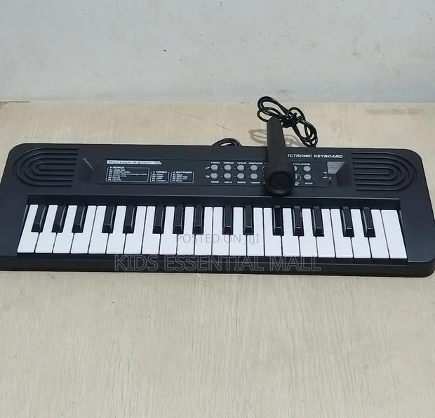 37 Keys Electronic Piano With Microphone for Kids · Photo 1