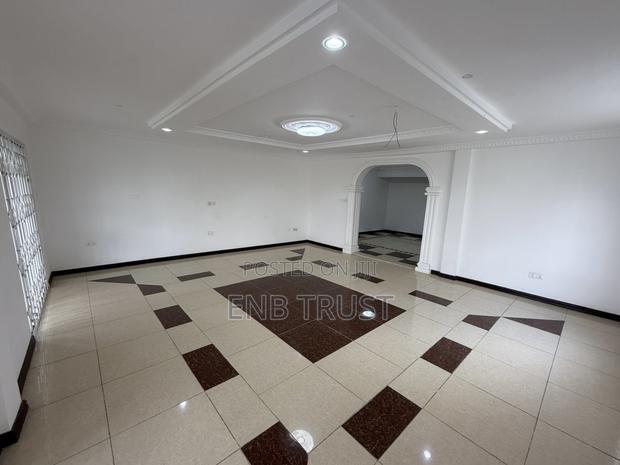7bdrm Duplex in Tema Community 12 for rent · Photo 7