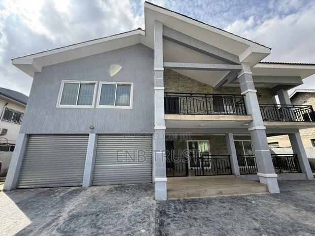 7bdrm Duplex in Tema Community 12 for rent · Photo 1
