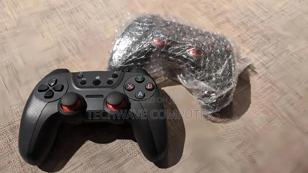 Wireless Twin Game Controller · Photo 3