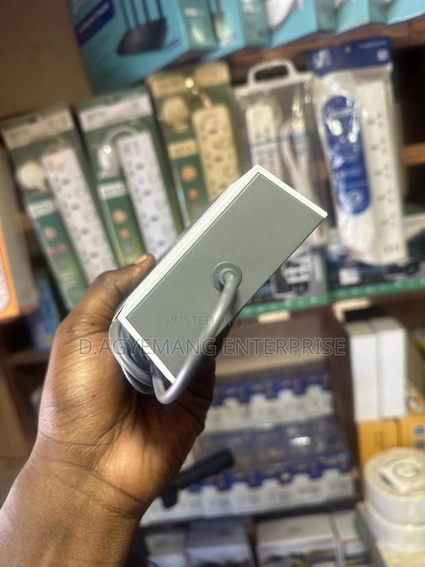 Starlink Power Supply · Photo 3