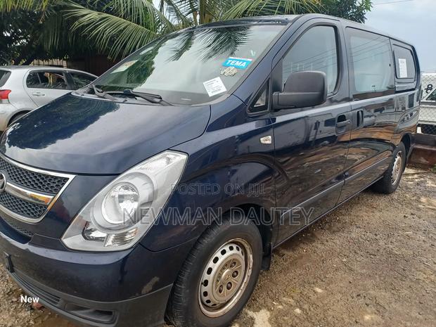 Hyundai H1 2009 Blue · Photo 4