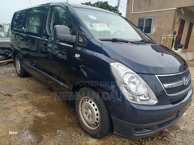 Hyundai H1 2009 Blue · Photo 6