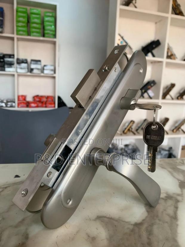 High Quality Wooden Door Lock. · Photo 2