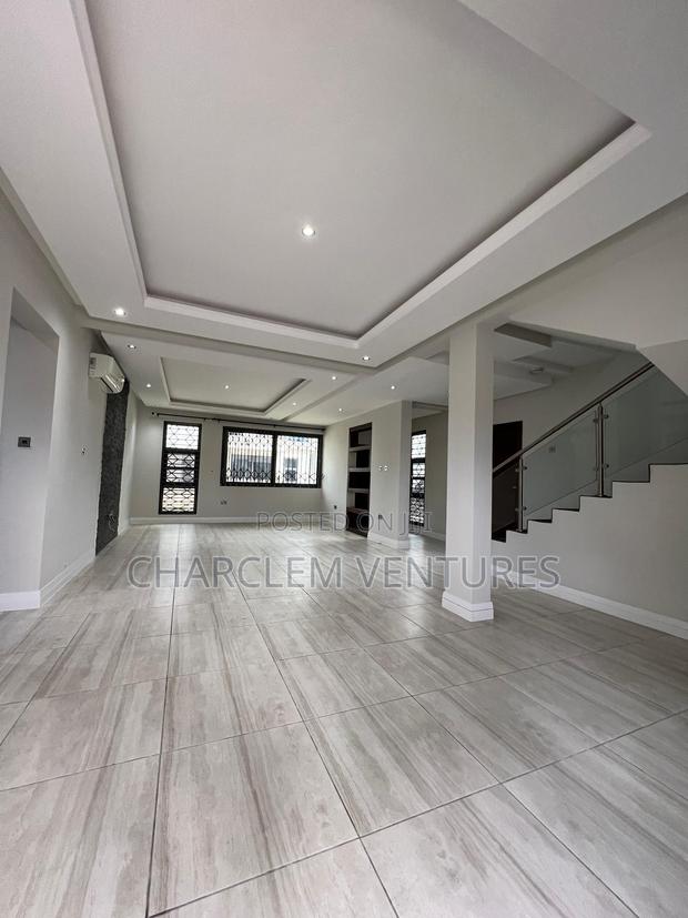 3bdrm Townhouse/Terrace in Charclem Ventures, East Legon for sale · Photo 6