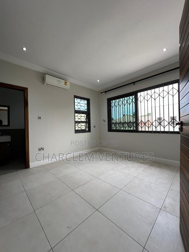 3bdrm Townhouse/Terrace in Charclem Ventures, East Legon for sale · Photo 8
