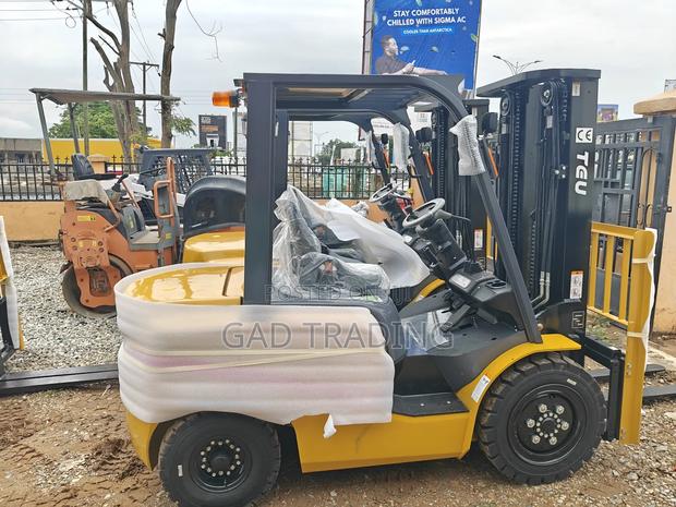 Teu Forklift 3 Ton Diseal (Isuzu Japanese Engine) New · Photo 3