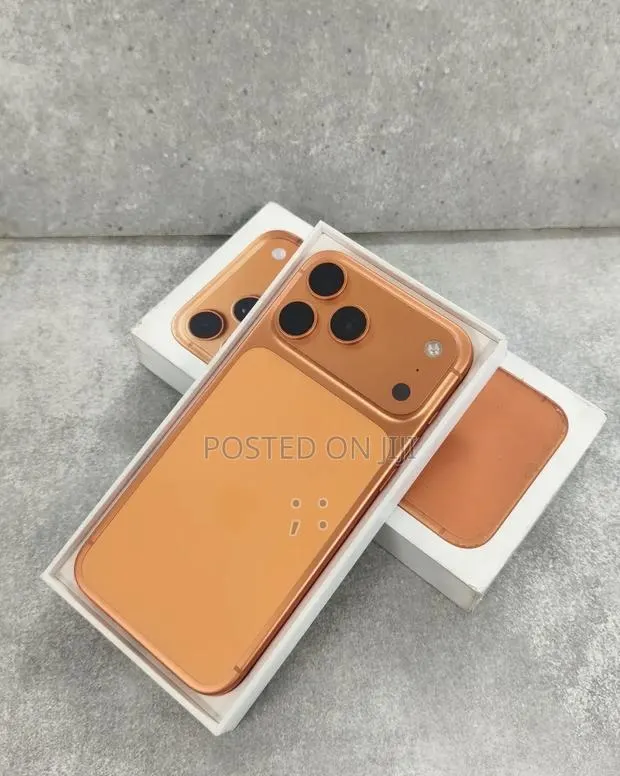 Apple iPhone 17 Pro Max 512 GB Orange · Photo 1