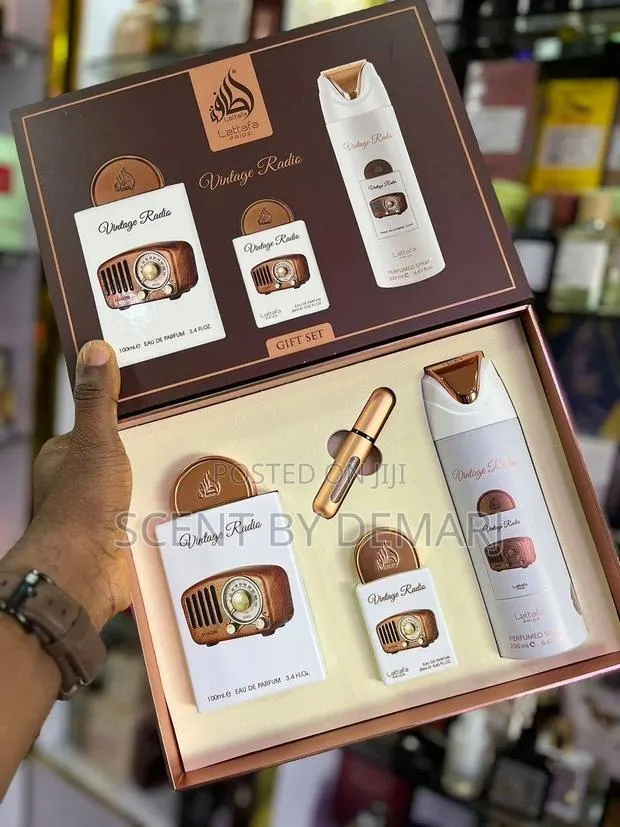 Lattafa Vintage Radio 4in1 Gift Set · Photo 1