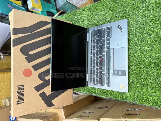 Laptop Lenovo Thinkpad X1 Yoga 16GB Intel Core I7 SSD 512GB · Photo 4
