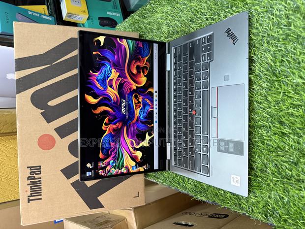 Laptop Lenovo Thinkpad X1 Yoga 16GB Intel Core I7 SSD 512GB · Photo 3