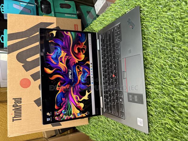 Laptop Lenovo Thinkpad X1 Yoga 16GB Intel Core I7 SSD 512GB · Photo 5