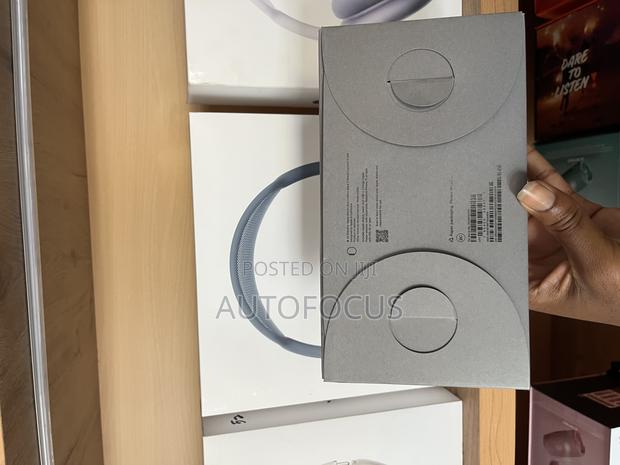 Apple Watch Ultra 3 · Photo 2